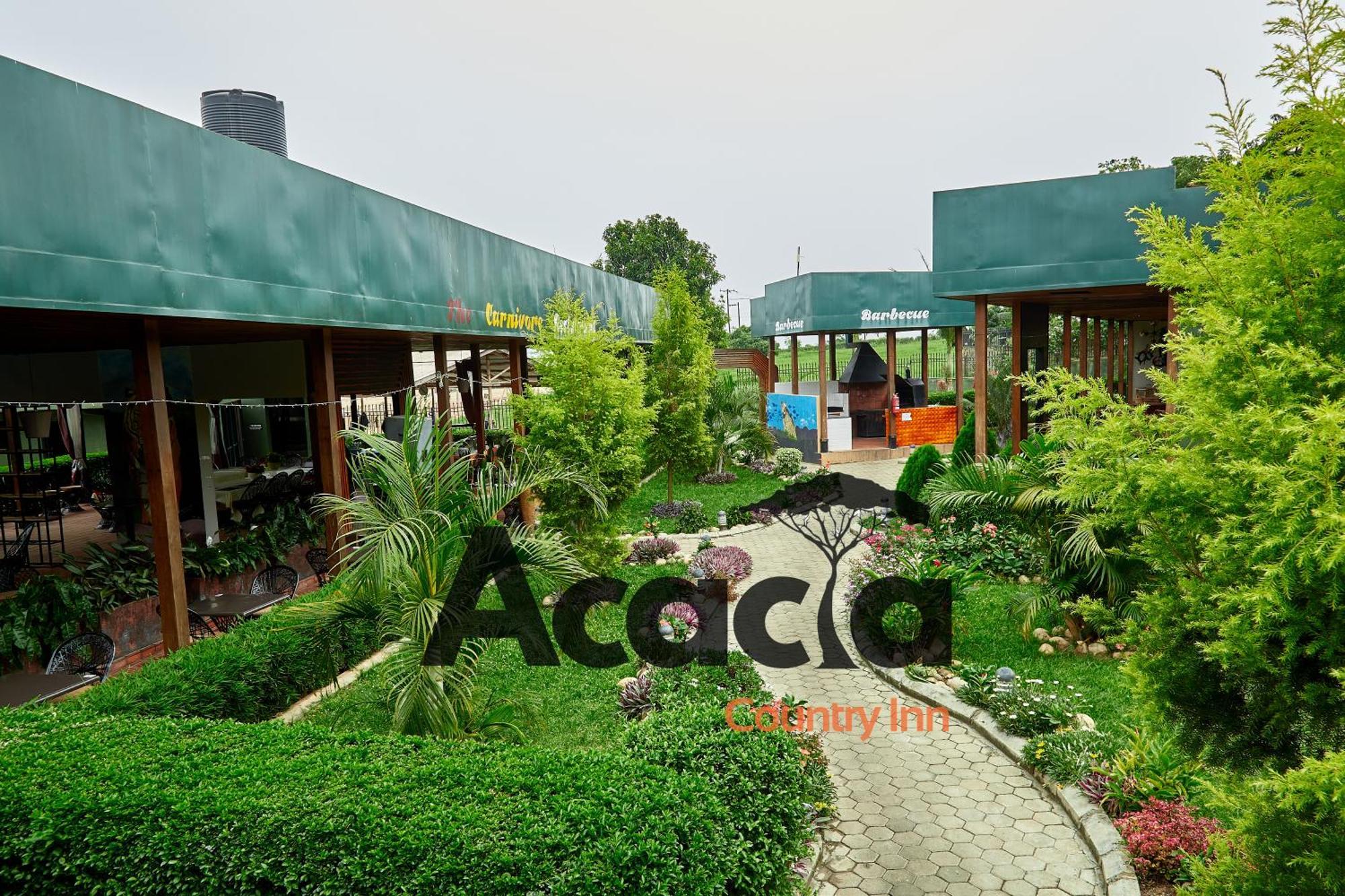 Acacia Country Inn 음바라라 외부 사진